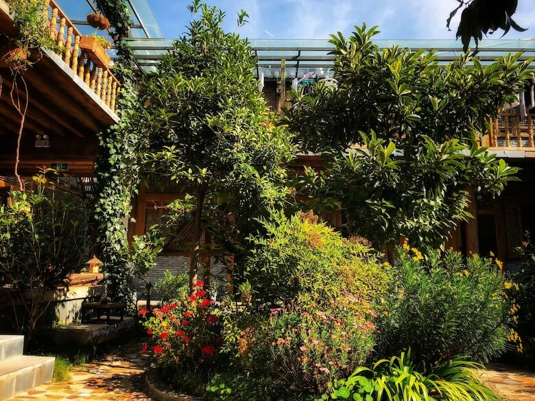 Hotel Tourists Courtyard