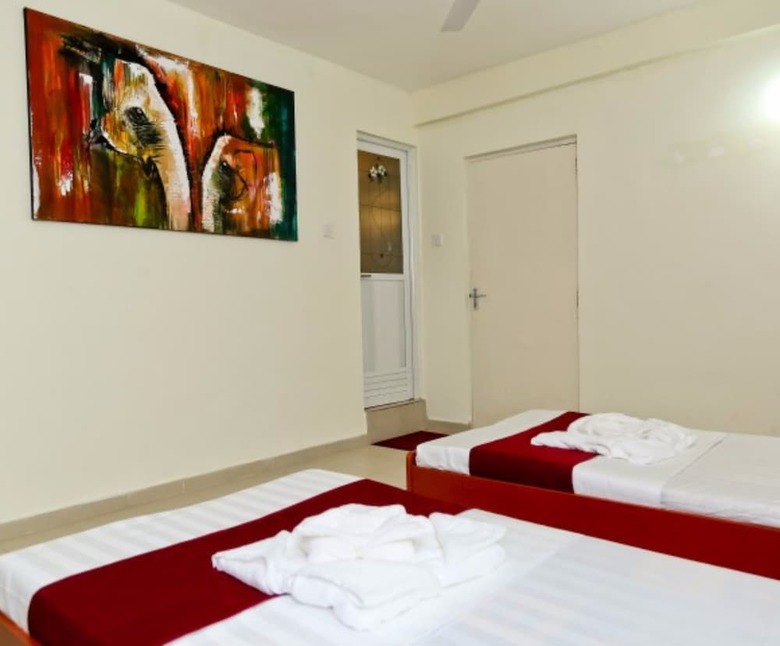Hotel Adara Negombo