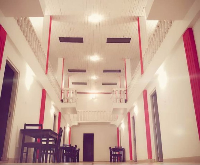 Hotel Adara Negombo