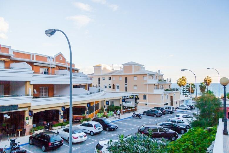 Apartamentos Rubarsal Canovas Nerja