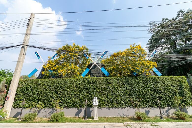 Kurina Hotel