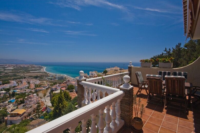 Villa Tres Terrazas Canovas Nerja