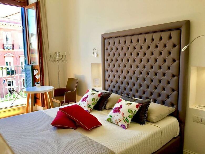 Antico Corso Charme B&B