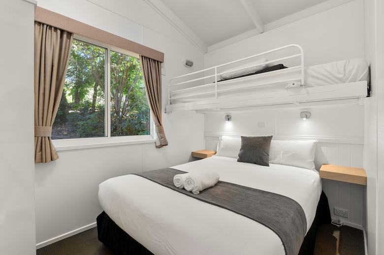 Cabana Bright Riverside Holiday Park