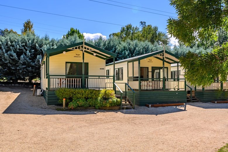 Cabana Bright Riverside Holiday Park