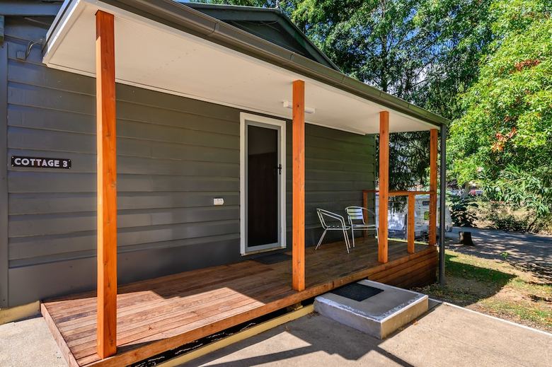 Cabana Bright Riverside Holiday Park