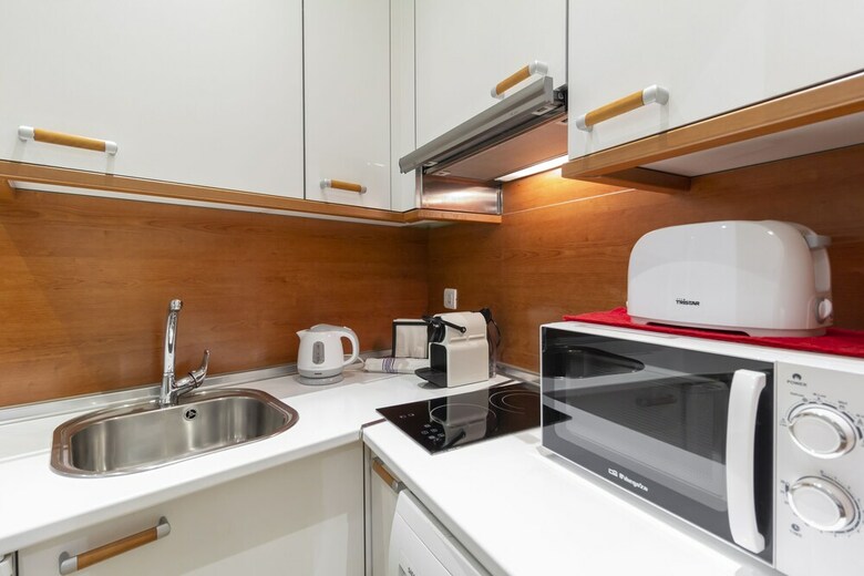 Apartment In Malasa�a - Molino 2