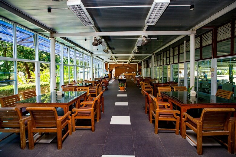 Hotel The Princess Beach Resort