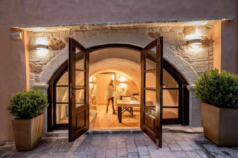 Hotel J&g Suites