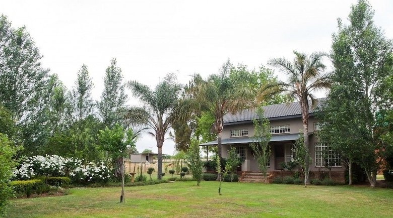 Bed & Breakfast Bullfrogs Nest Guesthouse