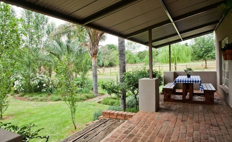 Bed & Breakfast Bullfrogs Nest Guesthouse