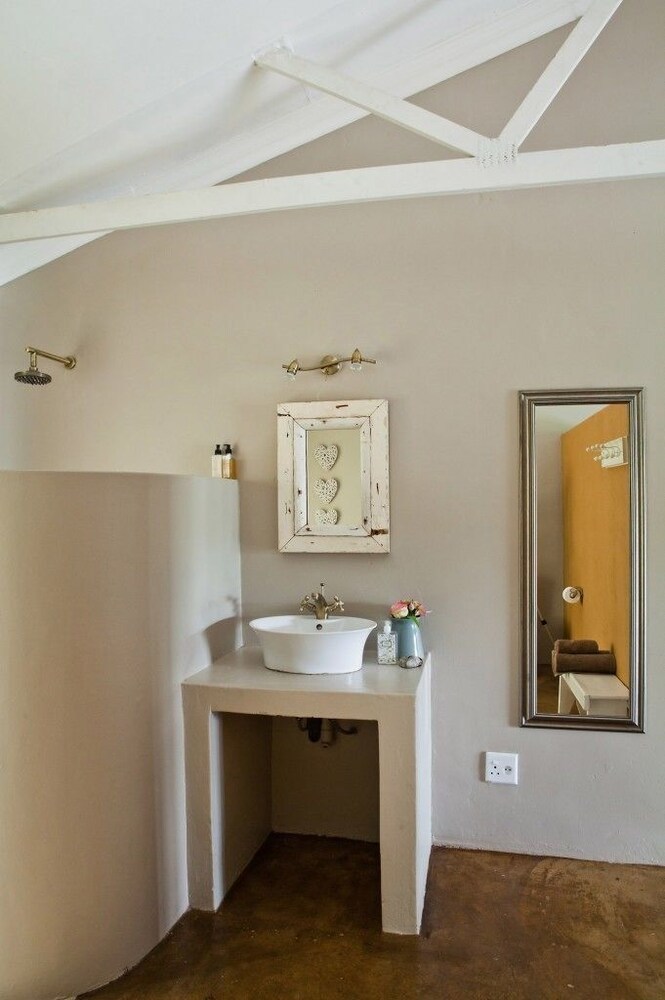 Bed & Breakfast Bullfrogs Nest Guesthouse