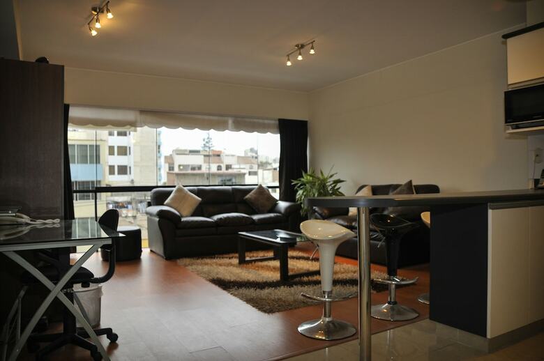 Lux Miraflores Apartments Tripoli