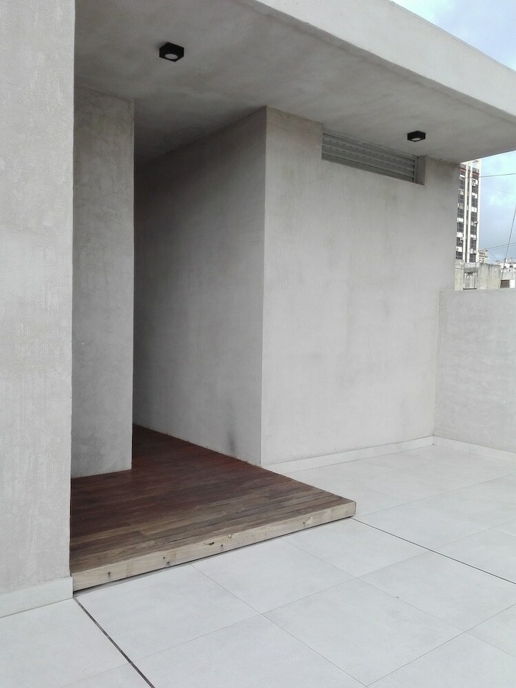 Apartamentos Paraguay 716