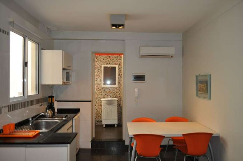 Apartamentos Defensa 1057 Home Studios