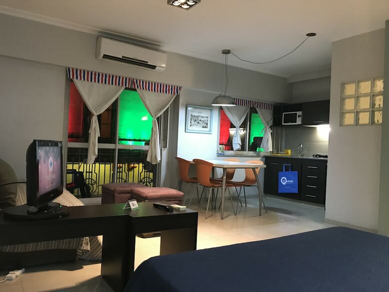 Apartamentos Defensa 1057 Home Studios