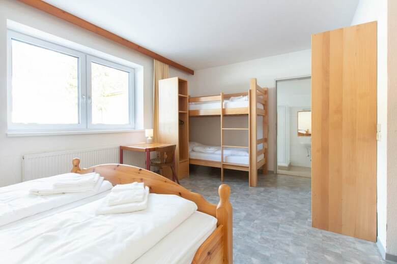 Hostal Jugendhaus Edelwei�
