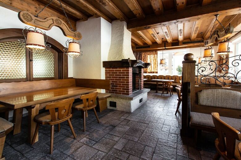 Hostal Jugendhaus Edelwei�