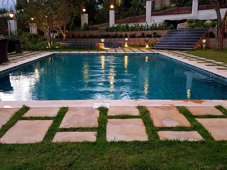 Hotel Alokik Resort-pure Veg
