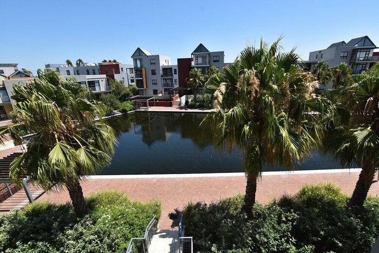 Century City Luxury Apartments