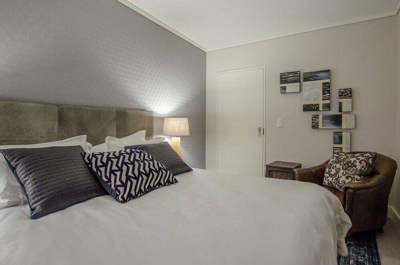 Century City Luxury Apartments
