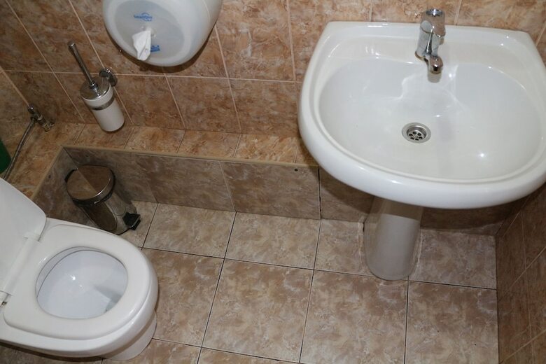 Hostal Gostiny Dvor Hotel - Hostel