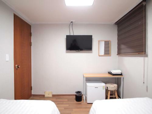 Hotel Hostel Gaon Sinchon