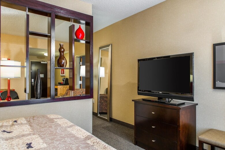 Cambria Hotel Raleigh-durham Airport