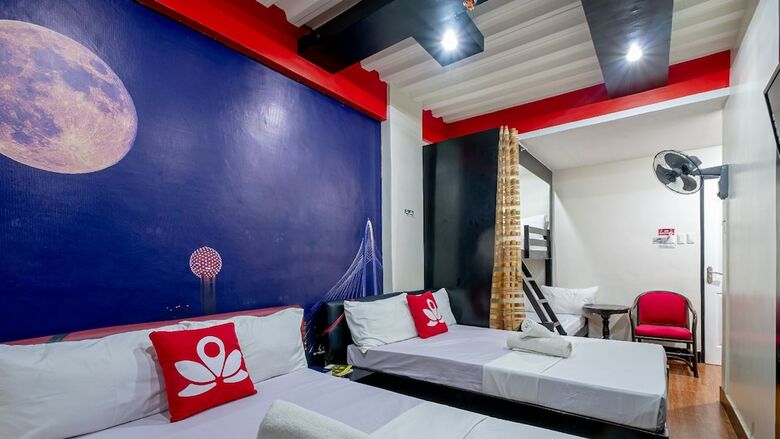 Hotel Zen Rooms Universal Suite Bed And Breakfast