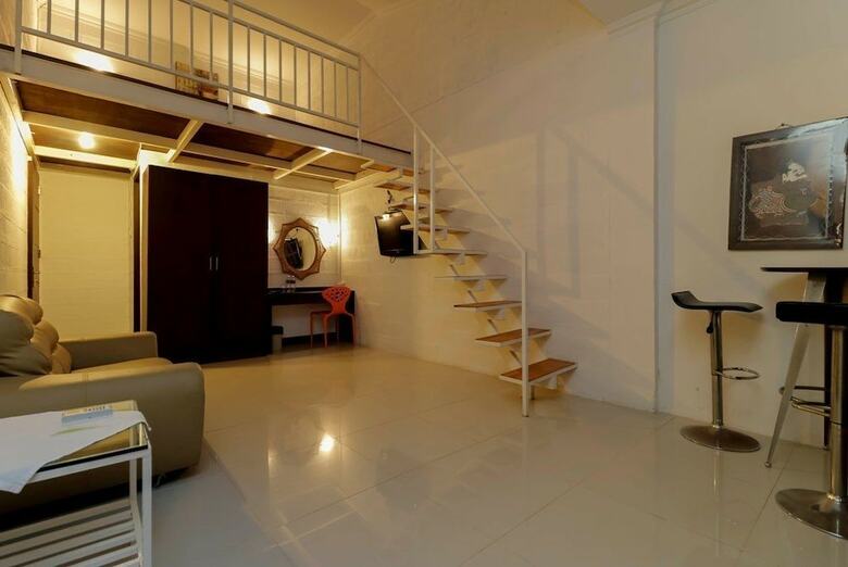 Hotel Reddoorz Plus @ Batam Center
