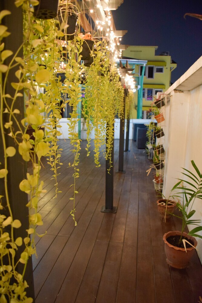 Hostal Art Hotel Sanamchai