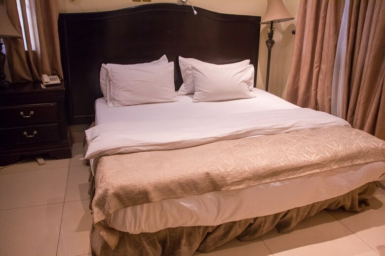 Hotel Tivoli Residence & Bar