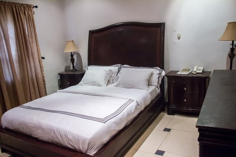 Hotel Tivoli Residence & Bar