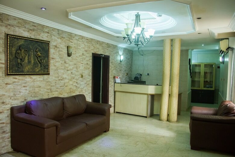 Hotel Tivoli Residence & Bar