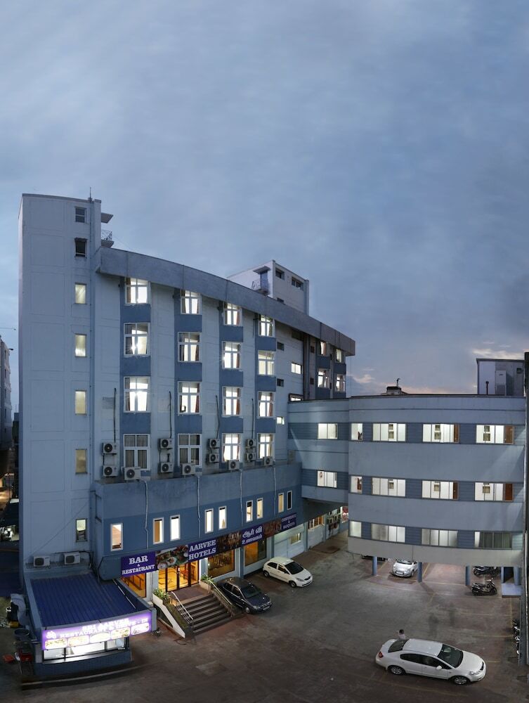 Sri Aarvee Hotels