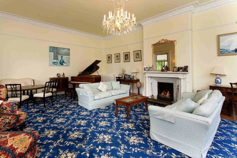 Bed & Breakfast Hollybank House