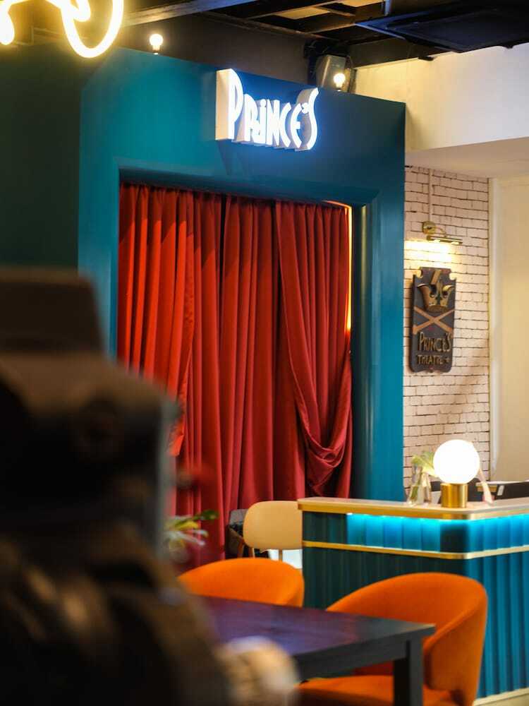 Hotel Prince Theatre Heritage Stay