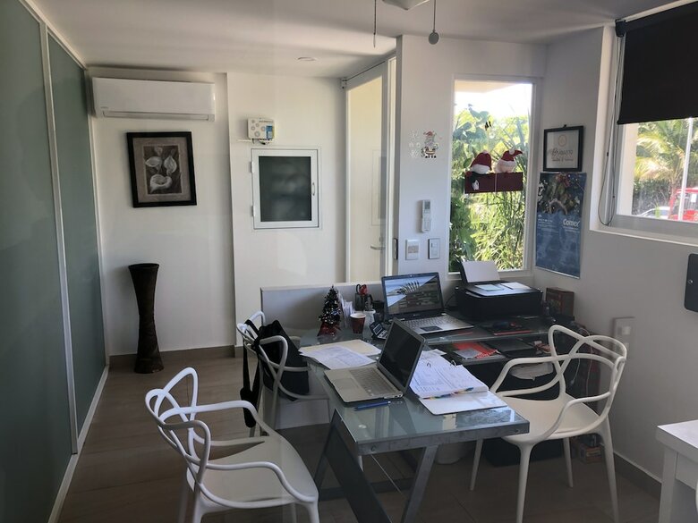 Apartamentos Brisas 10 Beachside Suites