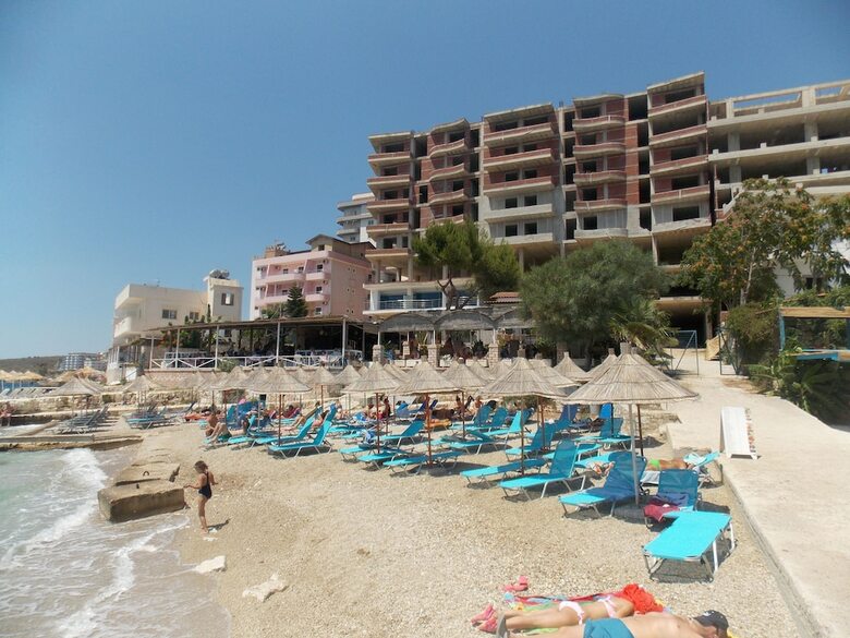 Hotel Oceanic Overview Suites