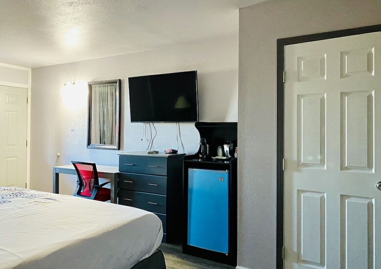 Motel R Nite Star Inn & Suite
