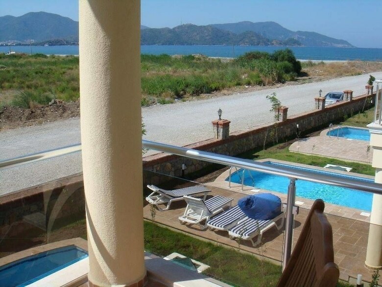 Sunset Beach Club Villas