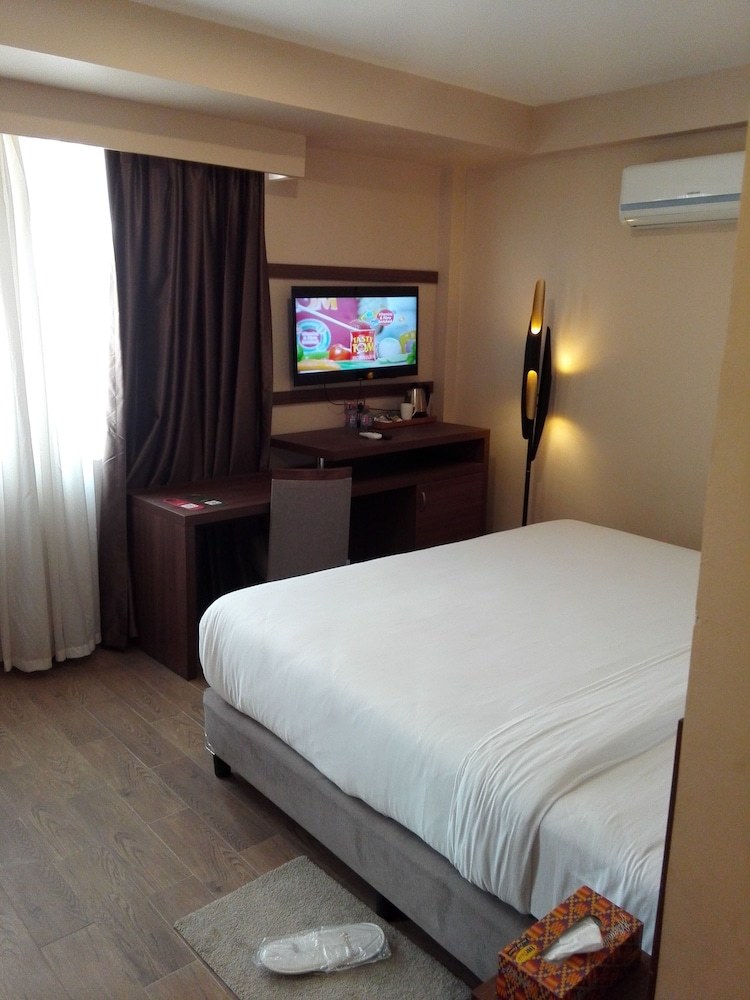 Ah Hotel And Conference