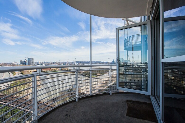 Stunning 2 Bed Apartment With Amazing Views