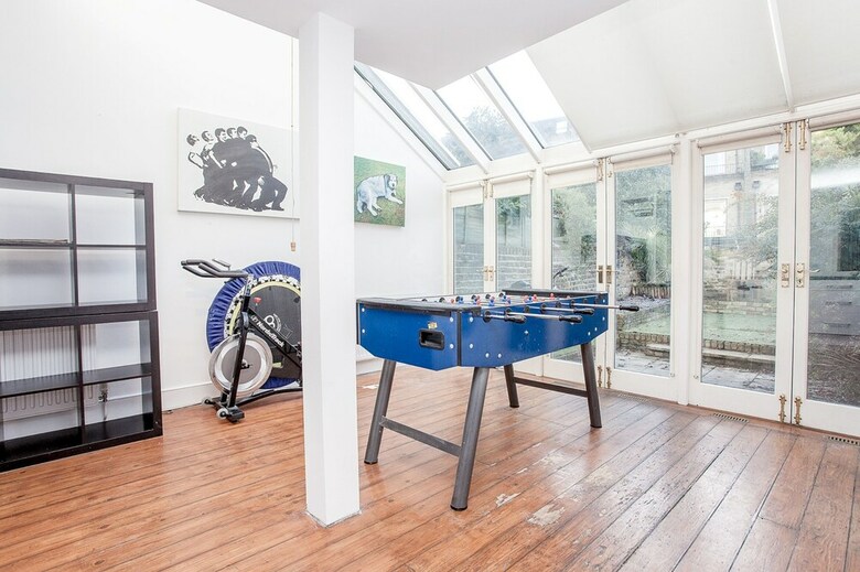 Elegant Victorian 3 Bed Home Near Hammersmith