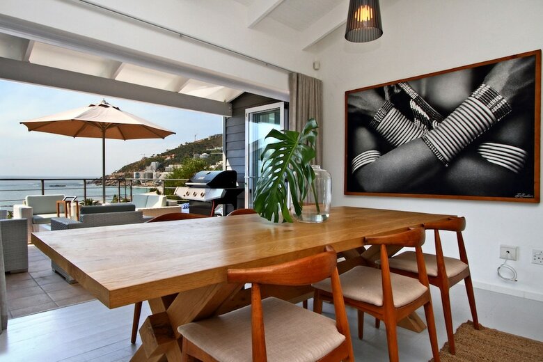 Bungalow On 4th - Three Bedroom House, Sleeps 6