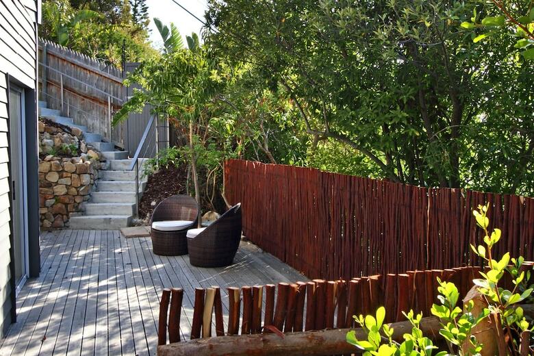 Bungalow On 4th - Three Bedroom House, Sleeps 6