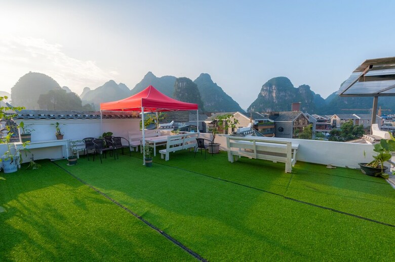 Posada Spring Blossoms Inn Yangshuo West Street