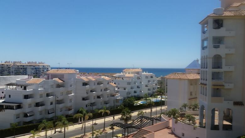 Apartamentos Puerto Deportivo Estepona