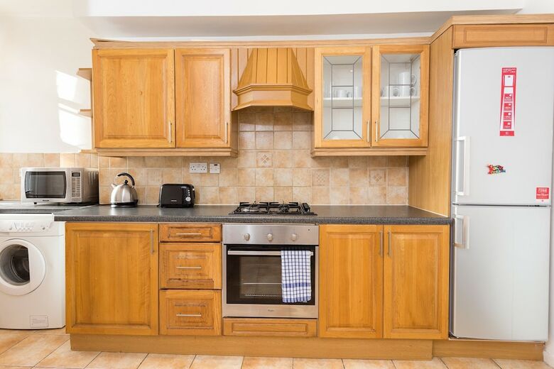 Spacious 2 Bedroom Apartment In Islington