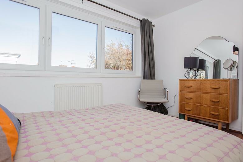 Apartamentos 2 Bedroom Flat In Whitechapel With Large Balcony